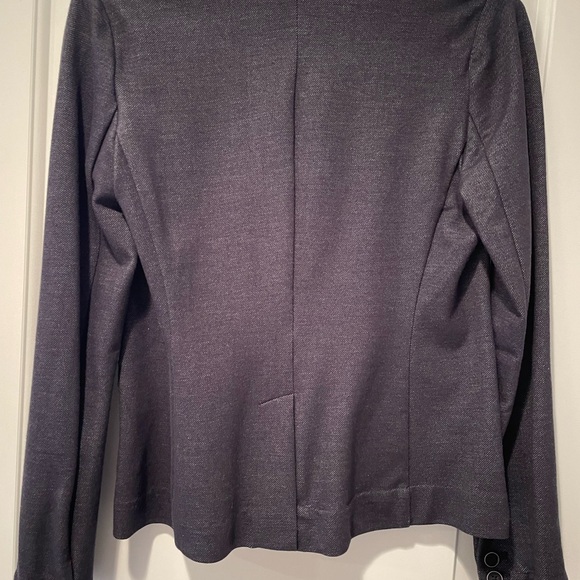 Banana Republic Women’s Blazer - Picture 3 of 3